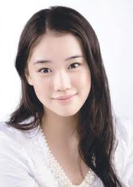 小野ゆり子にも似てるかも知れませよ!