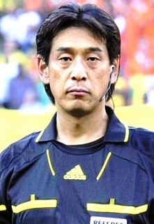 サッカーワールドカップの審判 西村雄一の評判は 年収がすごい